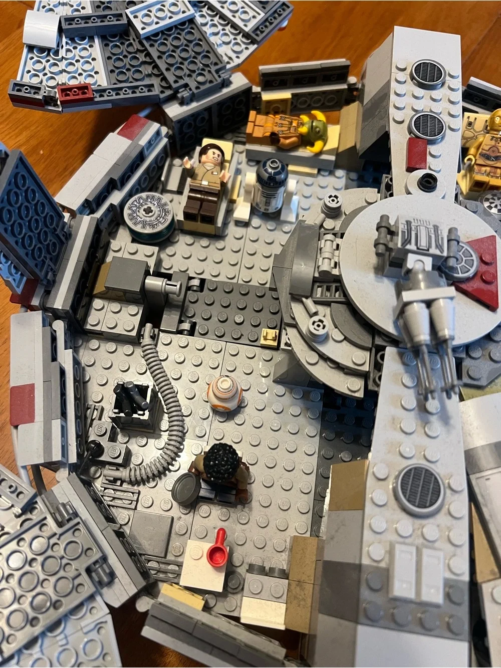 Lego Star Wars Millennium Falcon Lego 75257 retired
